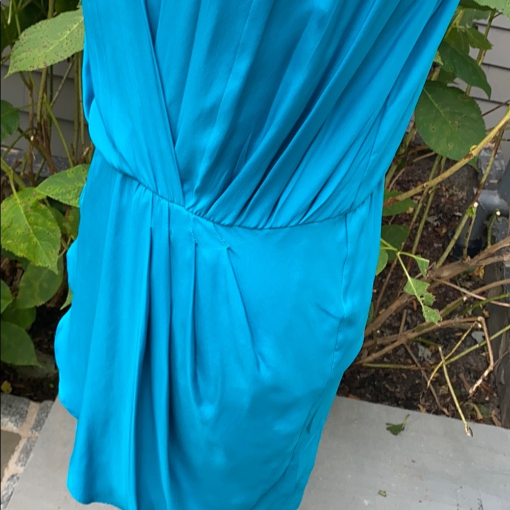 Dress - Picture 7 of 7